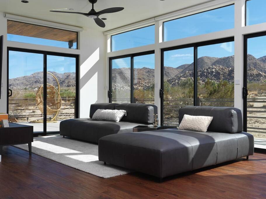 Panoramic Heaven - Luxury Designer Property W Spa Joshua Tree Exterior photo