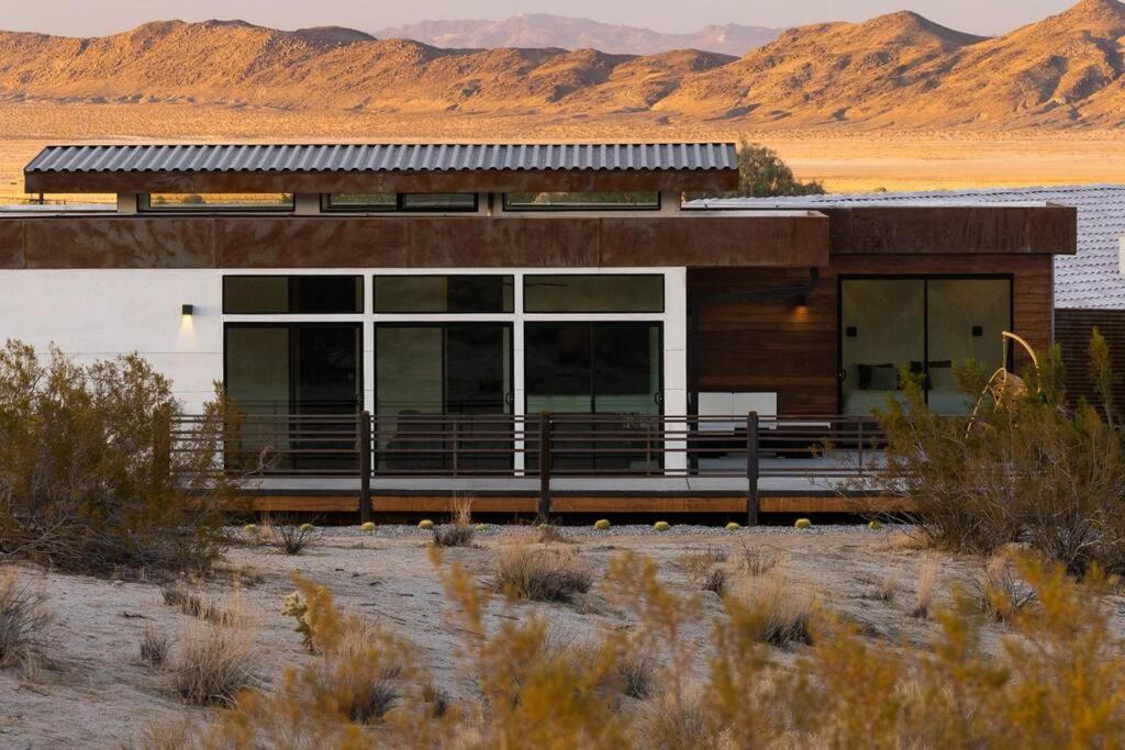 Panoramic Heaven - Luxury Designer Property W Spa Joshua Tree Exterior photo